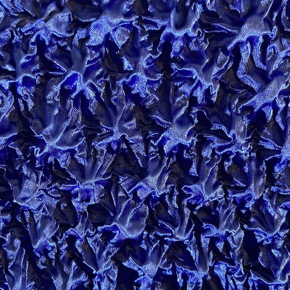 F.C one size scrunchy top. Royal blue in color - Picture 4 of 7